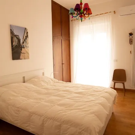 Dimora Santacroce Pensión Nápoles