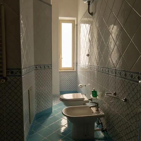 بيت ضيافة Dimora Santacroce 3*