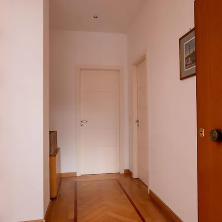 Dimora Santacroce Πανσιόν